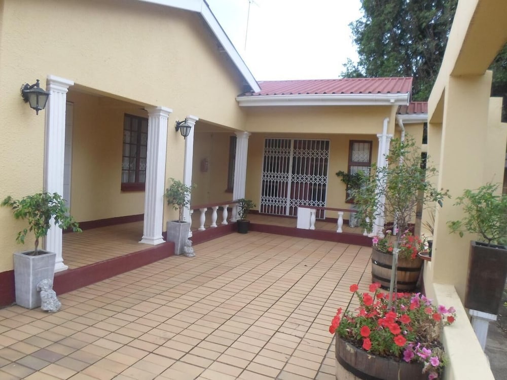 Фото отеля 3