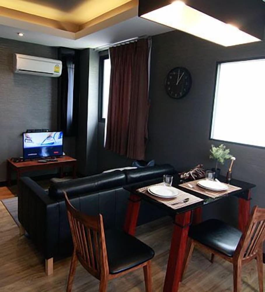 Фото S Bloc Saladaeng