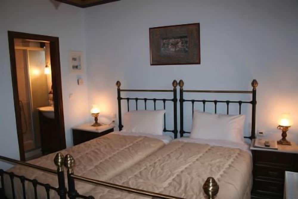 Фото Nikolas Guesthouse