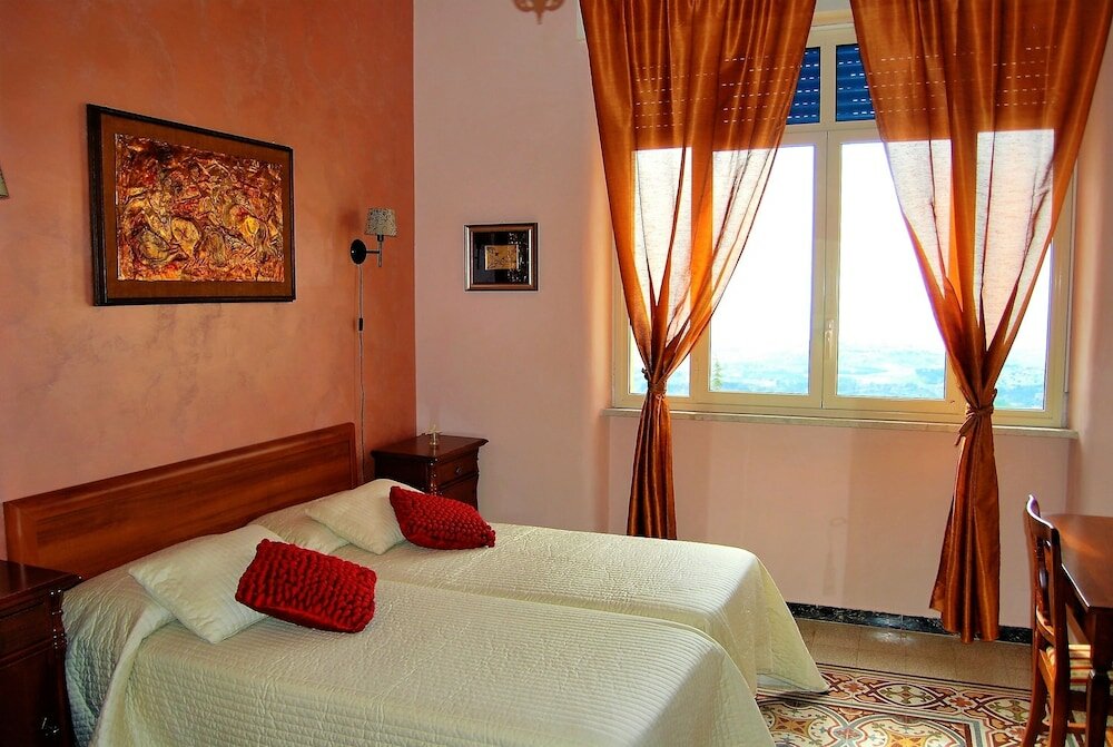 Фото B&b La finestra sulla valle