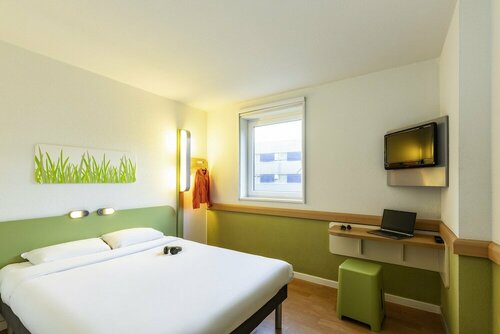 Гостиница Ibis budget Zurich City West в Цюрихе