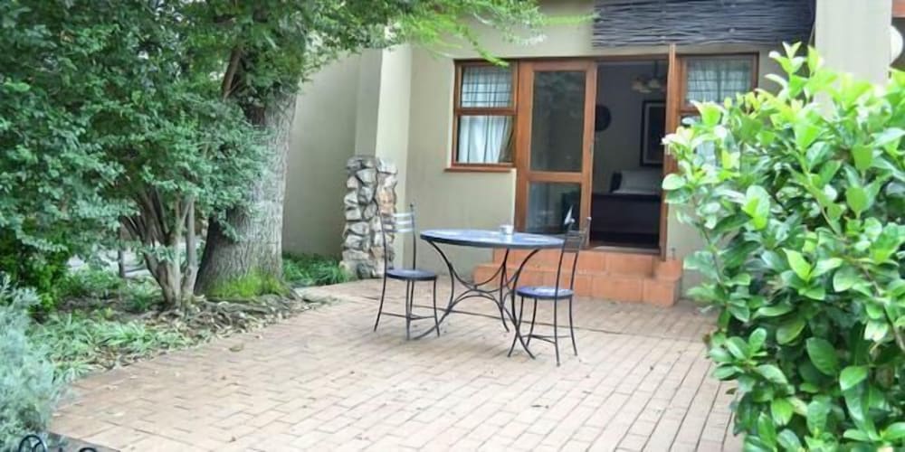 Фото Five A Morris