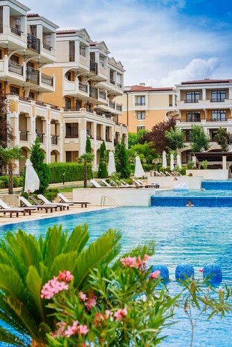 Гостиница Green Life Beach Resort Sozopol в Созополе