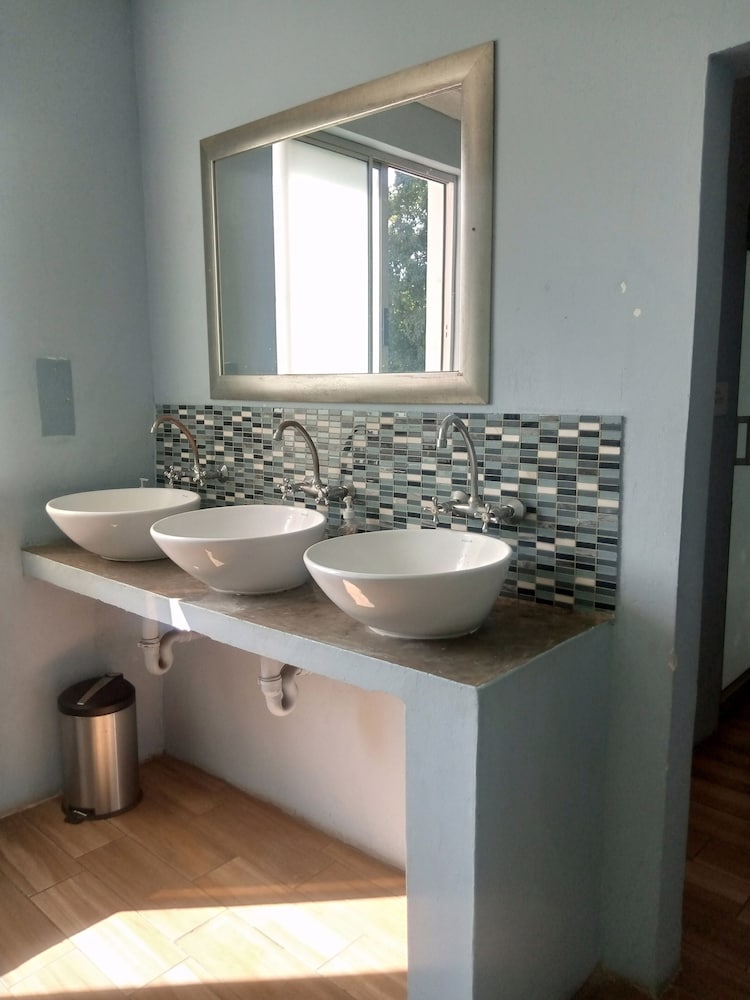 Фото Fawlty Towers