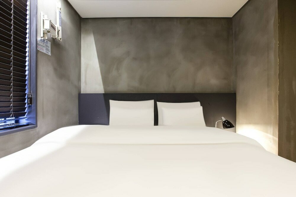 Фото Jongno Makers X Pretty Hotel
