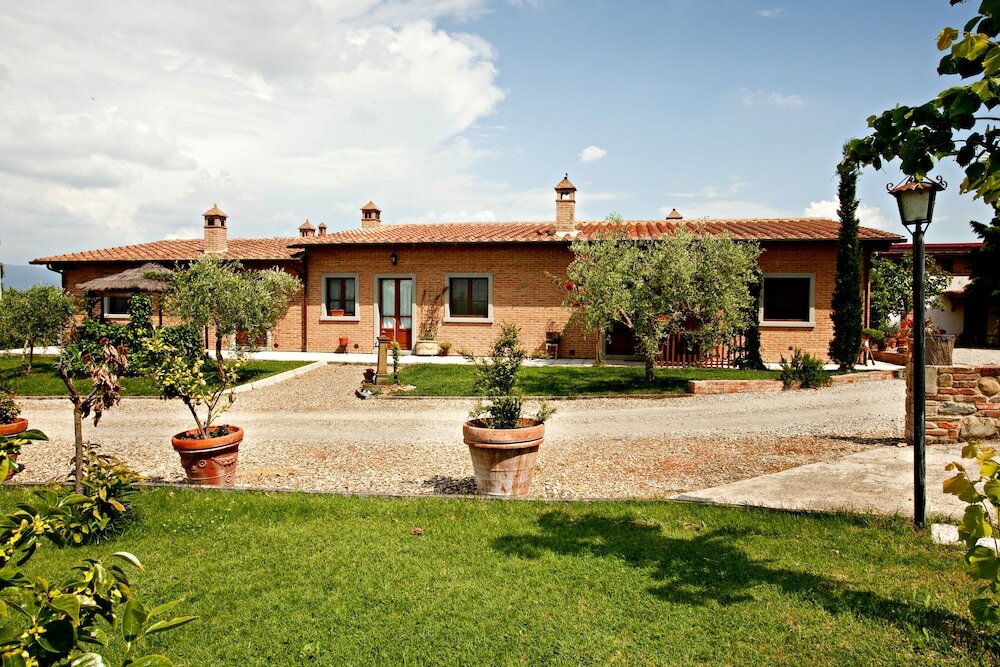 Фото Agriturismo Pratovalle