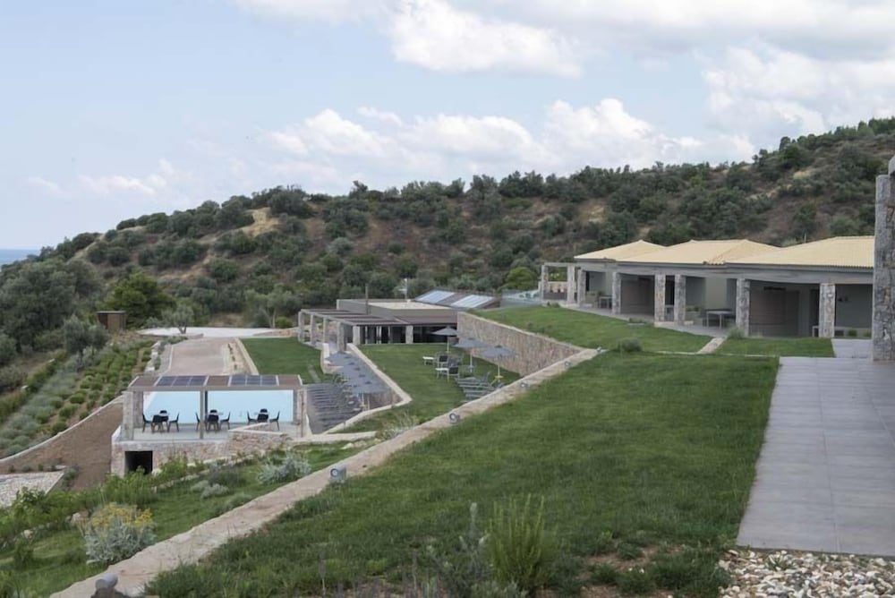 Фото Elimnion Resort