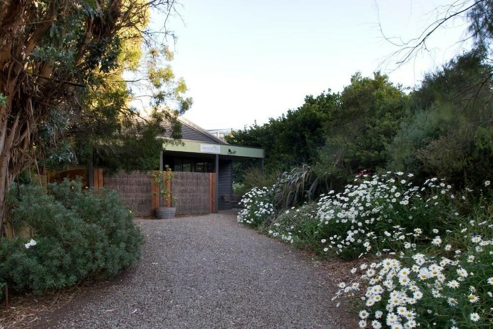 Фото Limetree Hideaway