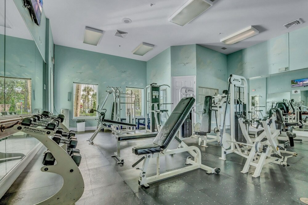 Фото Runaway Beach Club Resort