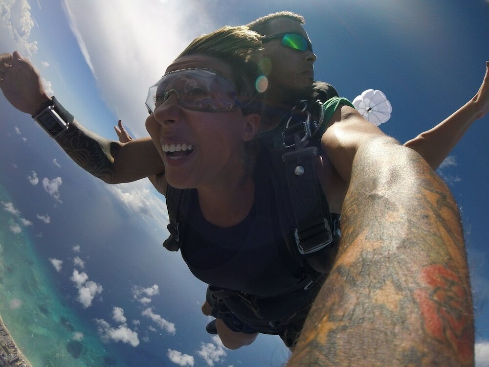 Фото Gold Coast Luxurious and Stylish Condo