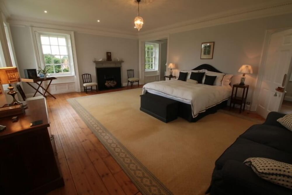 Фото Prince Hill Holiday Cottages