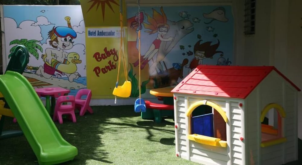 Фото Hotel Ambassador