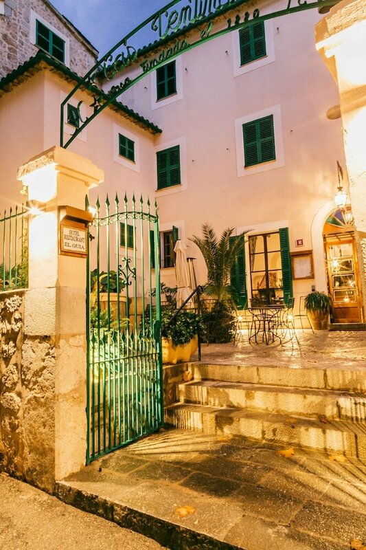 Гостиница Hotel El Guía в Сольере
