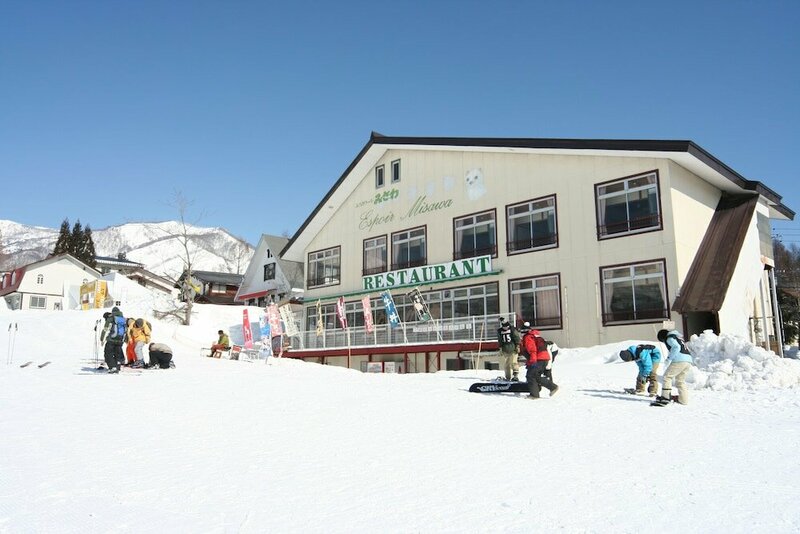 Гостиница Hakuba Tsugaike Ski Slope Side Espoir Misawa