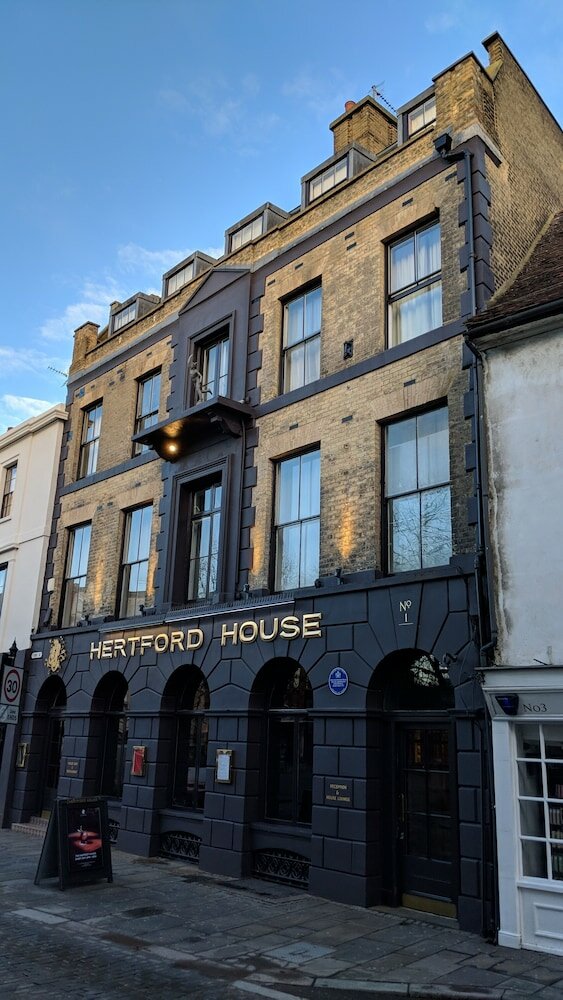 Фото отеля 1