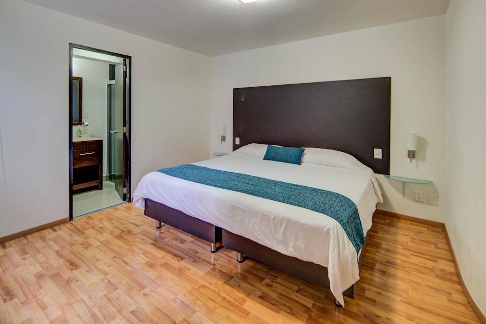 Фото Grupo Kings Suites Alfredo de Musset