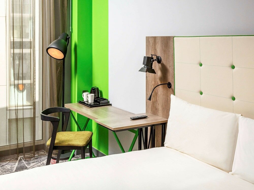 Фото Ibis Styles London Ealing