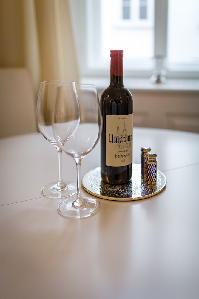 Фото Parkview Residences