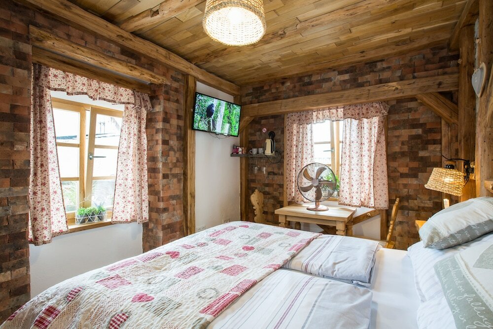 Фото Old Bled House