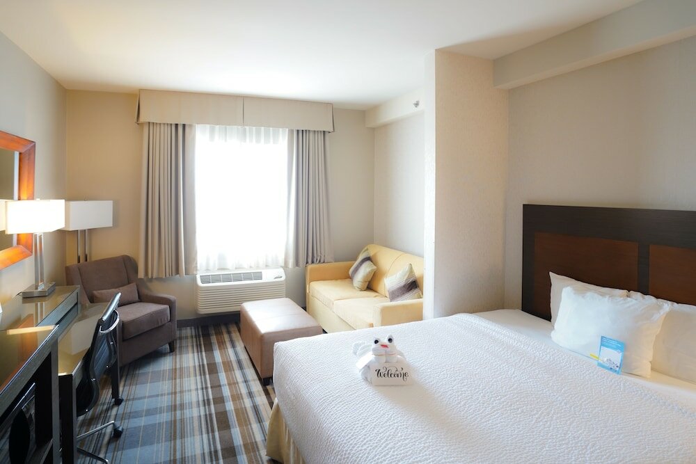 Фото Fairfield Inn And Suites Airdrie