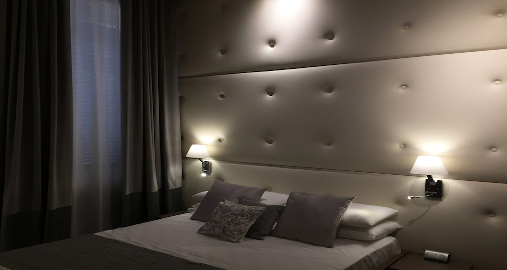 Фото Private Luxury Suites