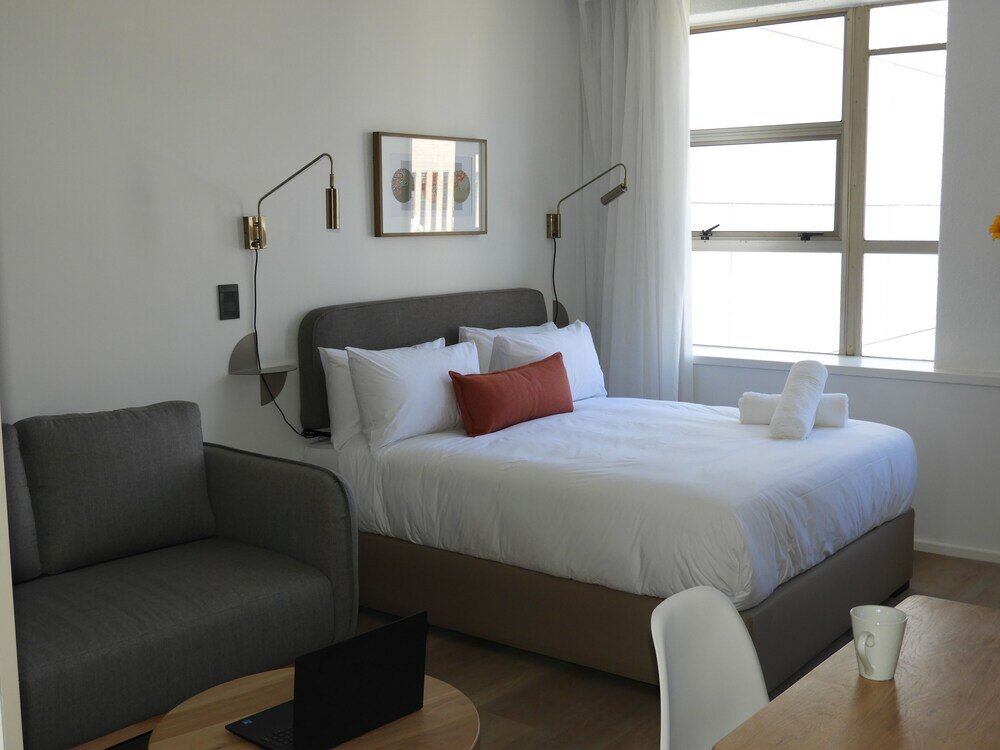 Фото Adderley Gardens