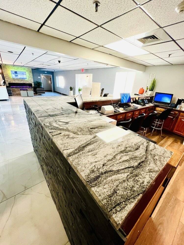 Фото Quality Inn & Suites