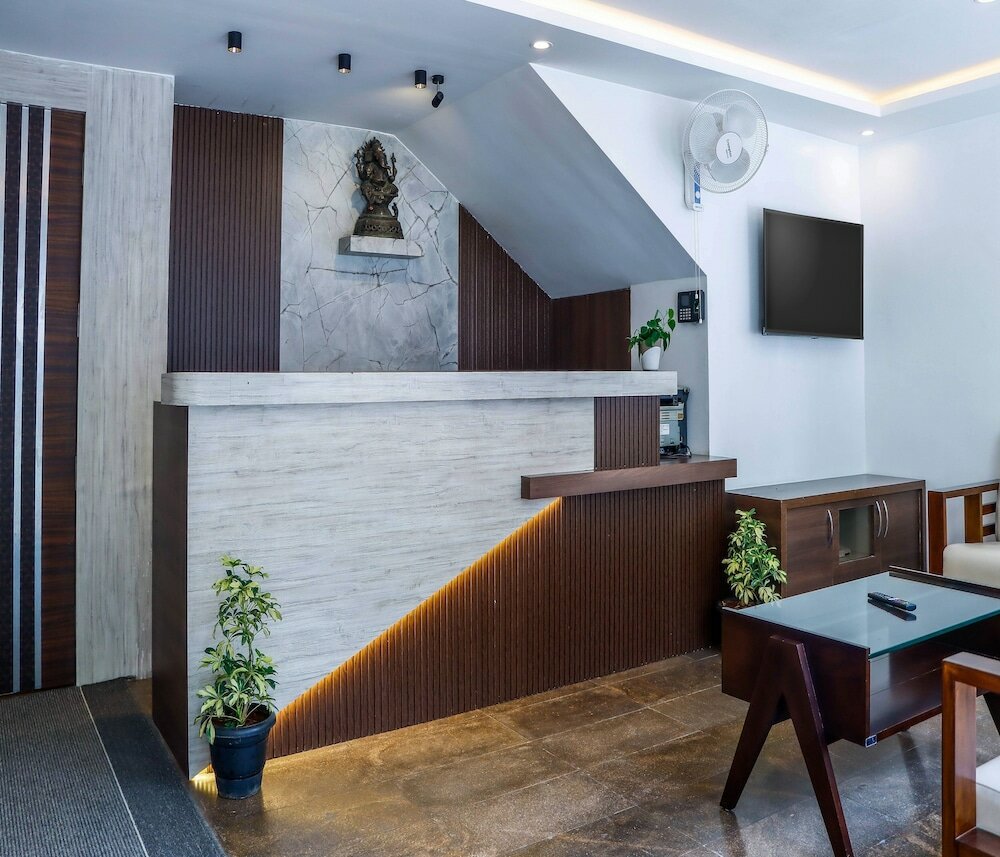 Фото Hotel Vinayaga Tirupur