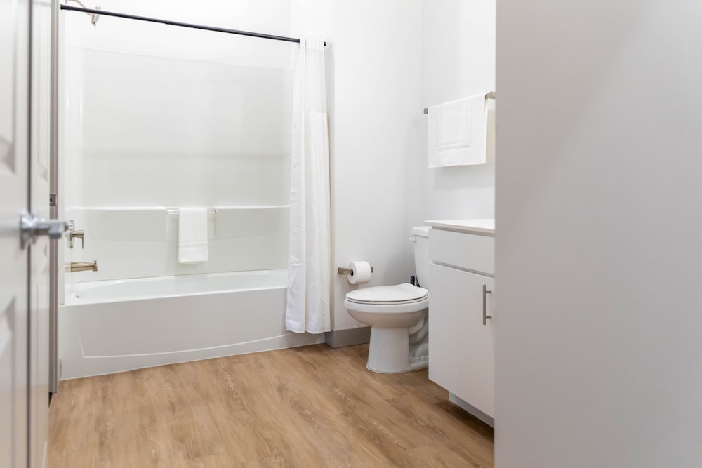 Фото 2br Brand New Suite With Gym & Pool