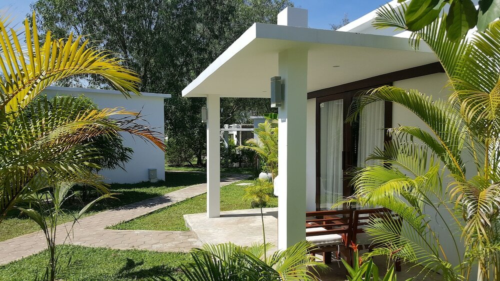 Фото Sahaa Beach Resort