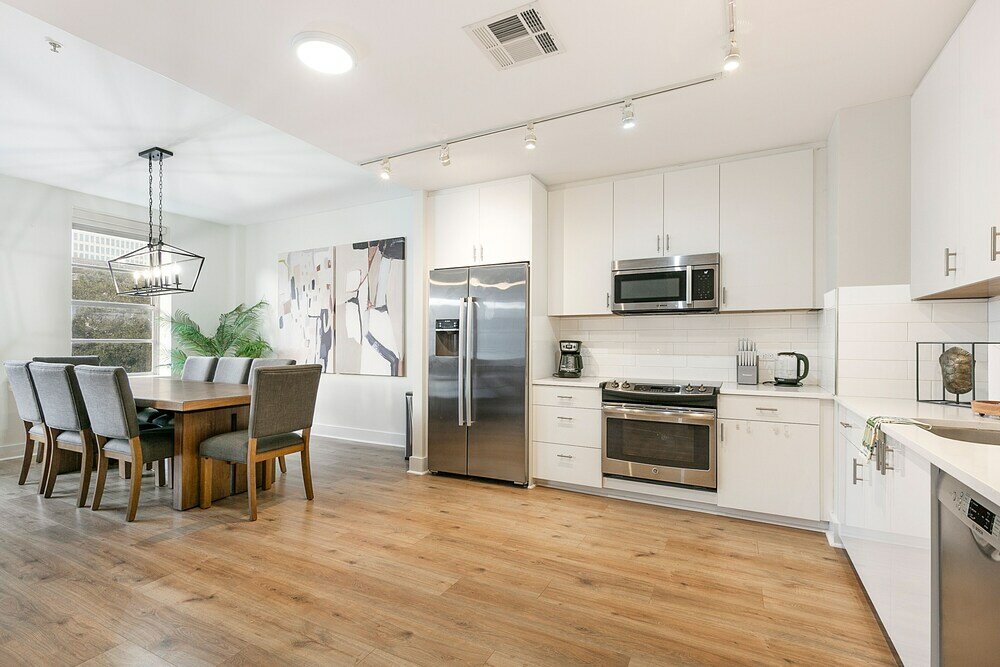 Фото Heart of Nola Modernized 4br Condo Gem
