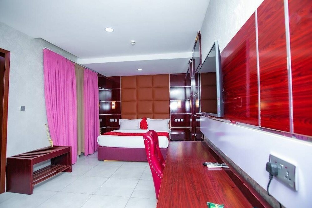 Фото De Phantom Continental Hotel Lekki