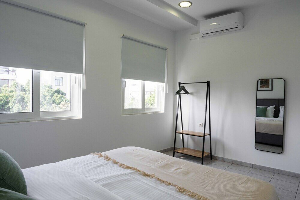 Фото Phaedrus Living Heraklion City View Flat