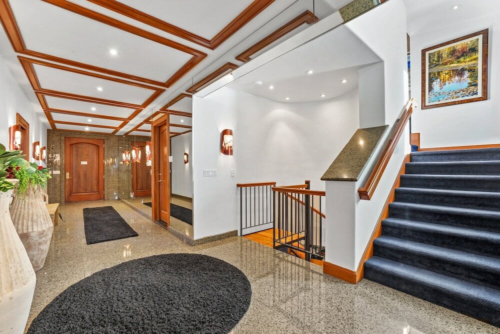 Фото Bear Claw Estate