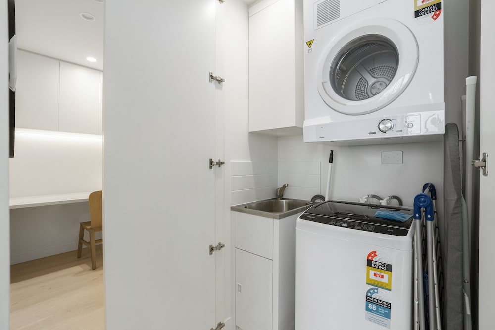 Фото Signature Broadbeach - Gclr