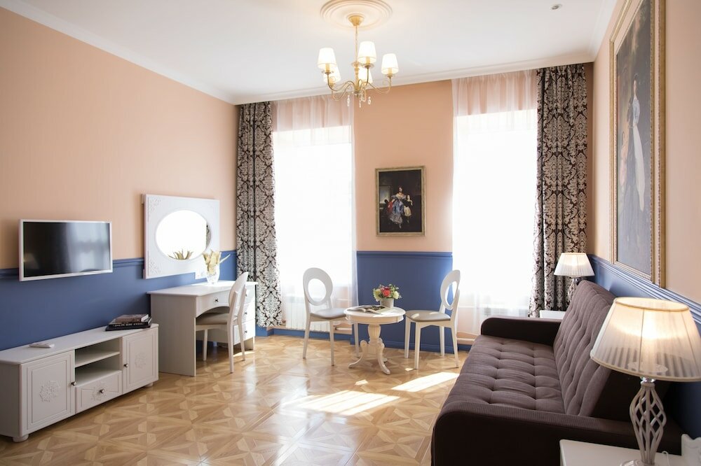 Фото Грифон