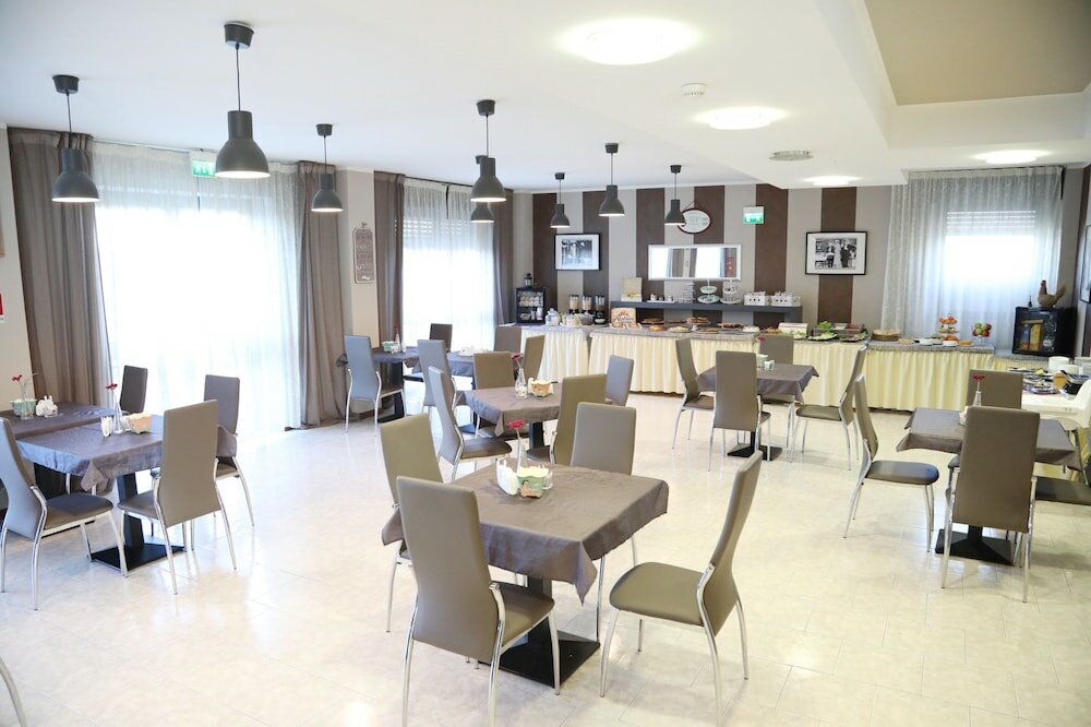 Фото Fidenza Hotel