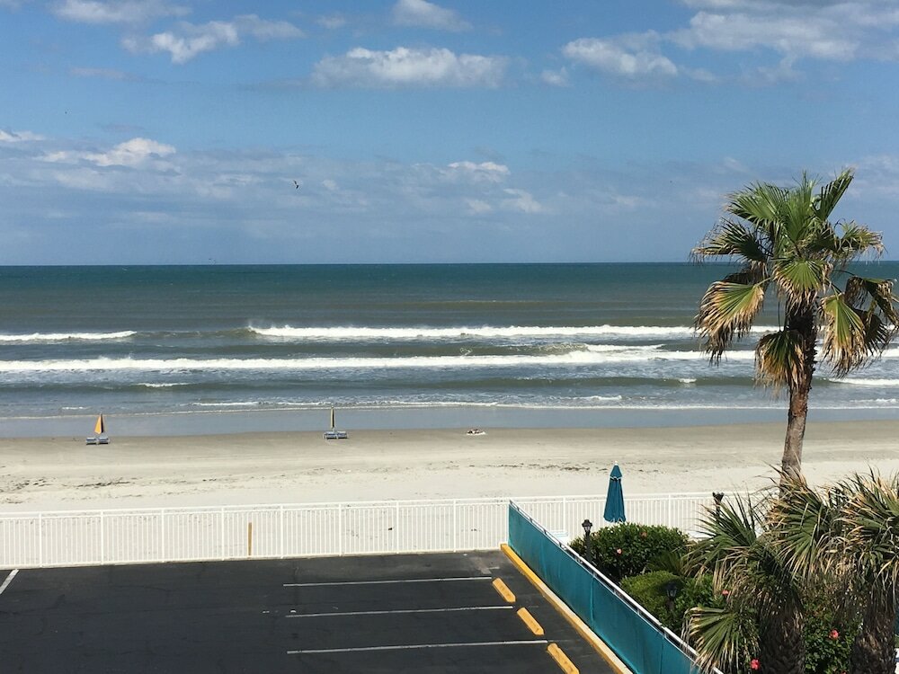 Фото Sea Shells Beach Club