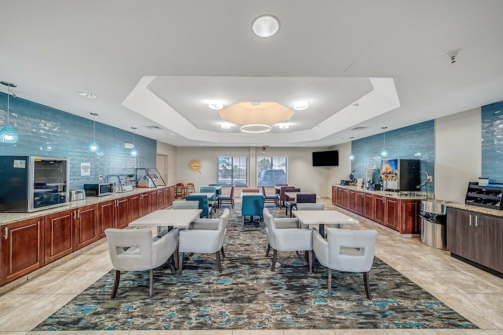 Фото La Quinta Inn & Suites by Wyndham Pcb Pier Park area