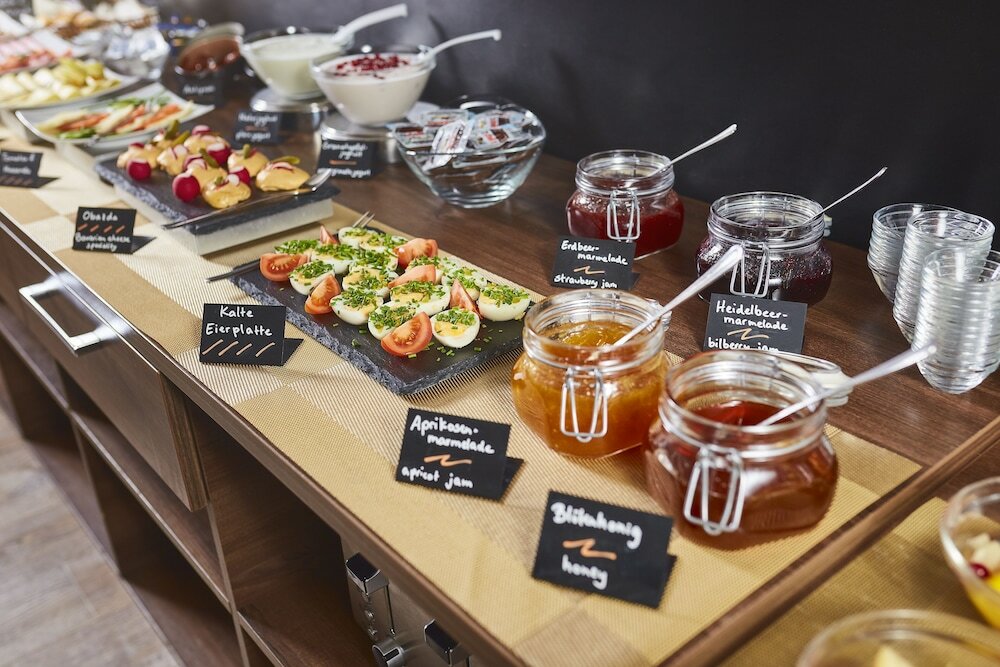 Фото Empress Hotel