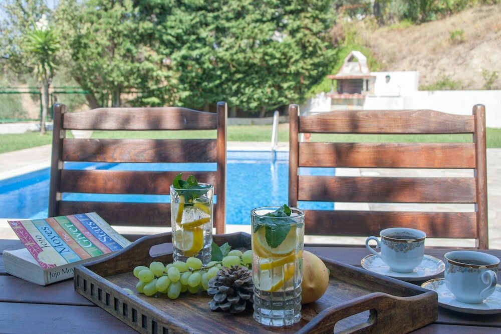 Фото Four Seasons Villas