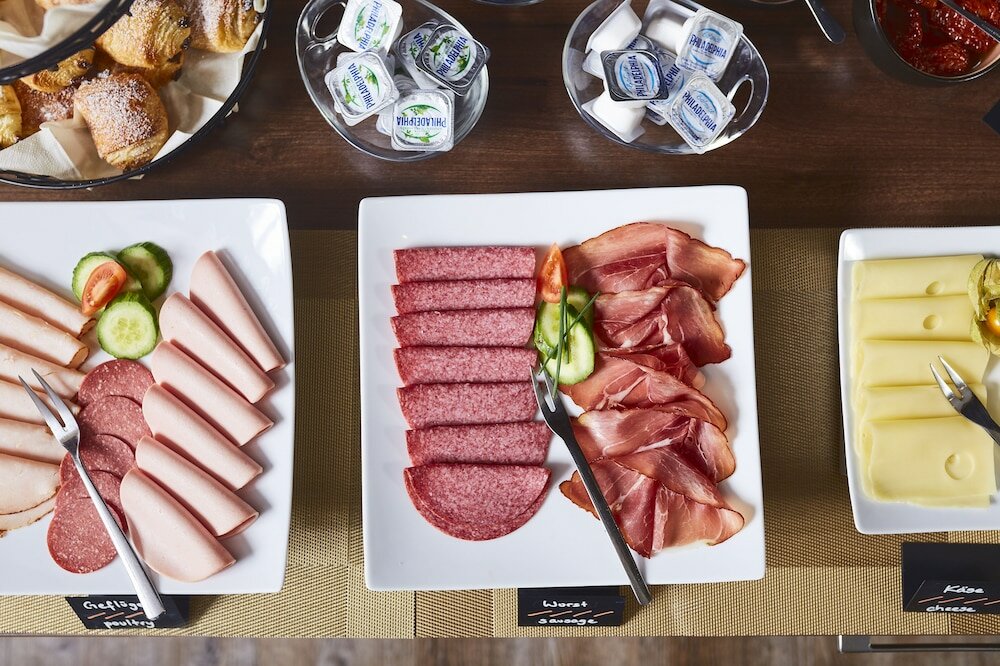 Фото Empress Hotel