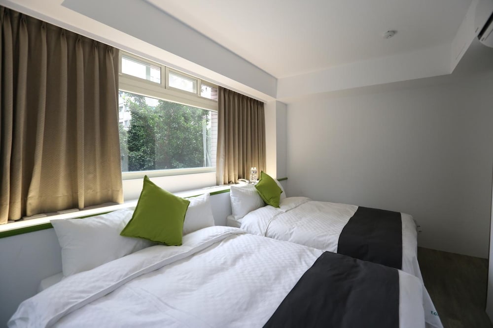 Фото To Hotel Chengde