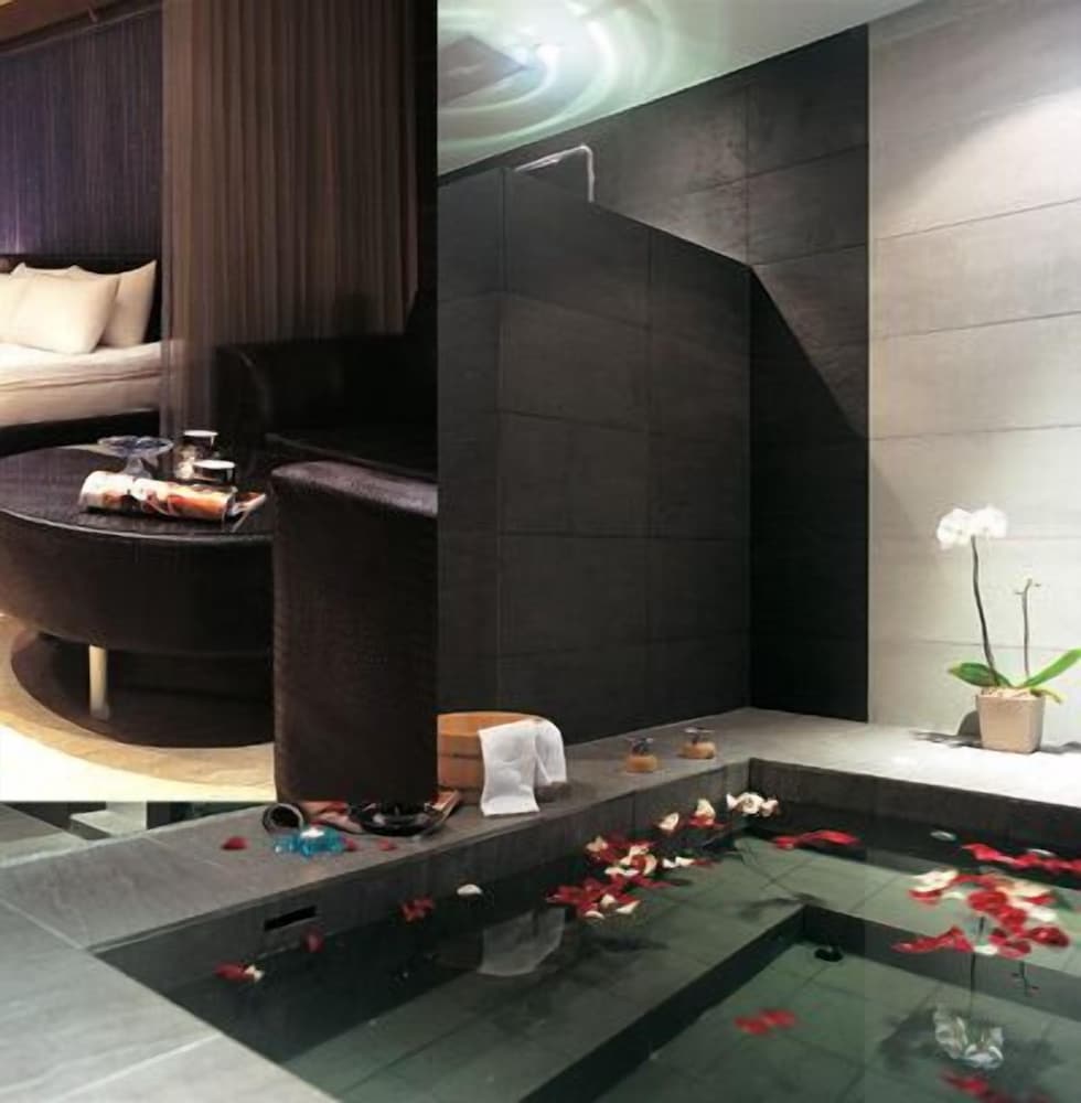 Фото The Solasresort Hot Spring Hotel