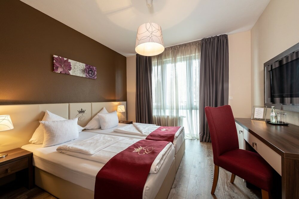 Фото Empress Hotel