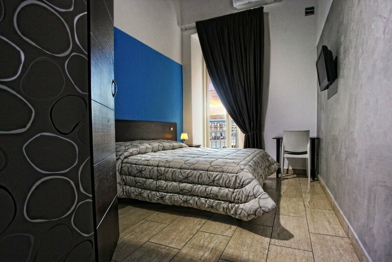 Гостиница B&b Napolì в Неаполе