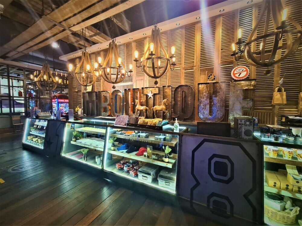 Фото Hotel Suria 18