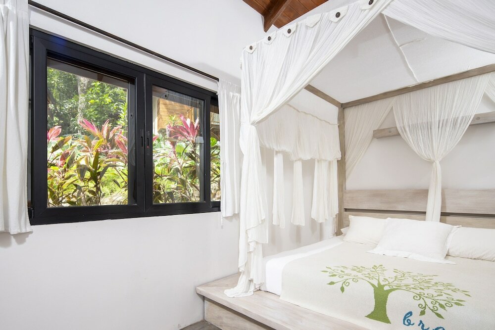 Фото Bodhi Tree Yoga Resort