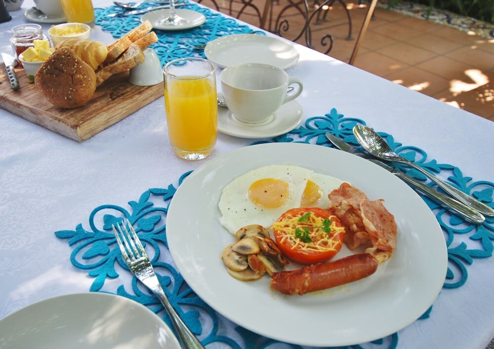 Фото The Wardrobe Guest House