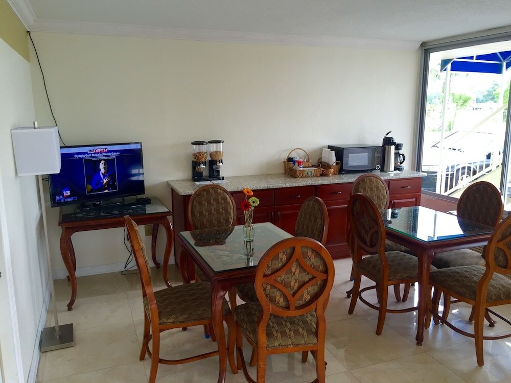 Фото Rodeway Inn